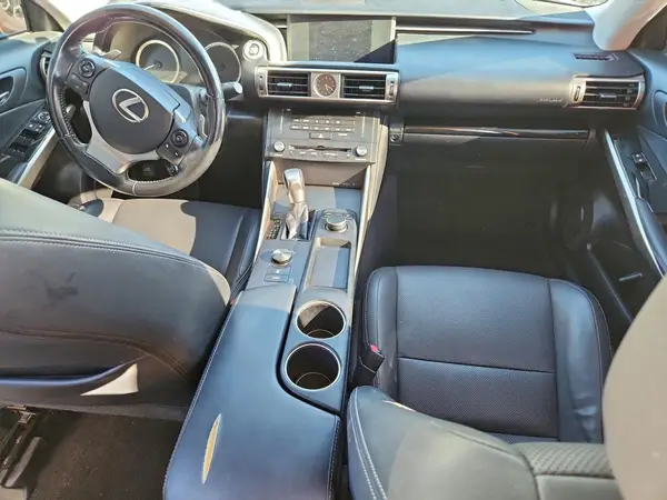 JTHBA1D26G5021714 2016 LEXUS IS - Image 8