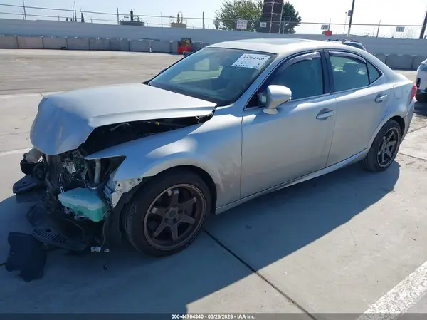 JTHBA1D26G5023379 2016 LEXUS IS - Image 2