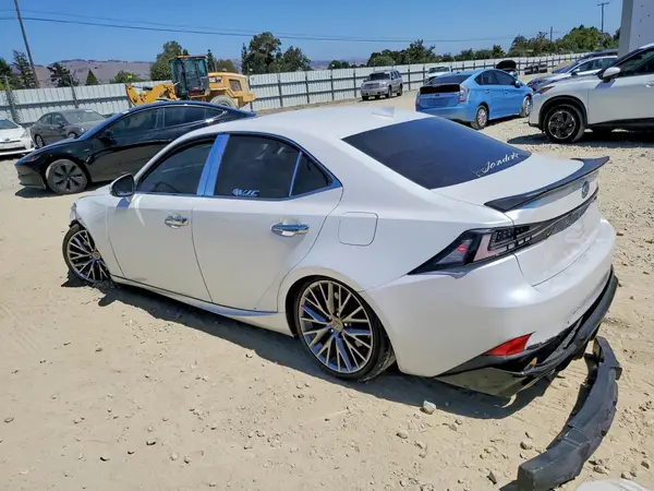 JTHBA1D26G5024788 2016 LEXUS IS - Image 2