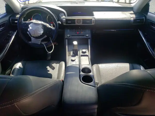 JTHBA1D26G5026086 2016 LEXUS IS - Image 8
