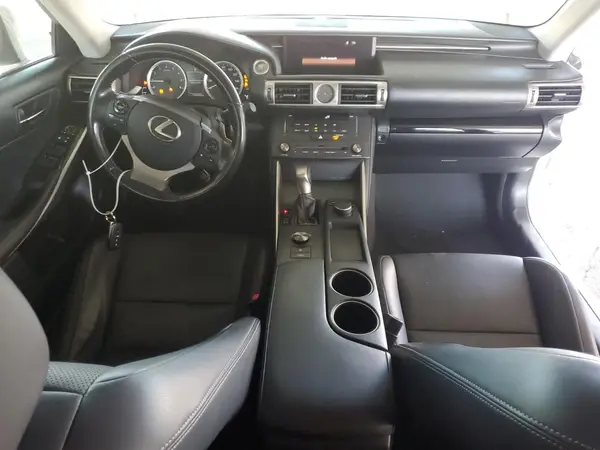 JTHBA1D26G5029215 2016 LEXUS IS - Image 8