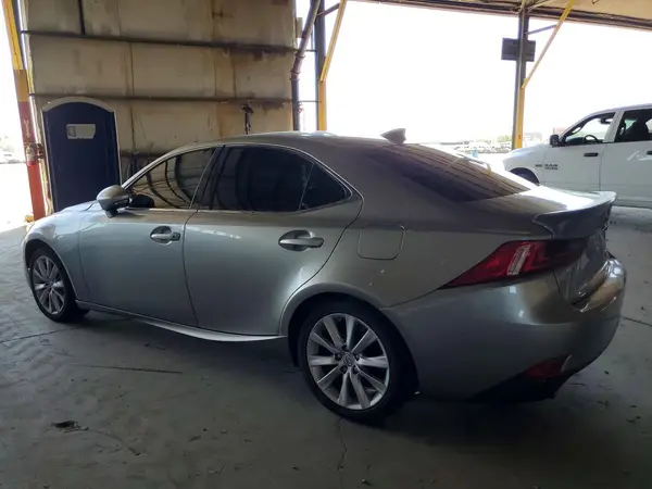 JTHBA1D26G5035130 2016 LEXUS IS - Image 2