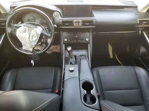 JTHBA1D26H5041978 2017 LEXUS IS - Image 8
