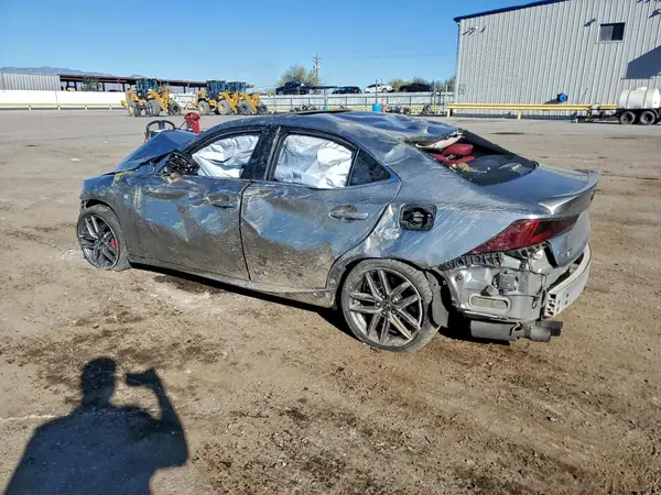 JTHBA1D26H5042242 2017 LEXUS IS - Image 2