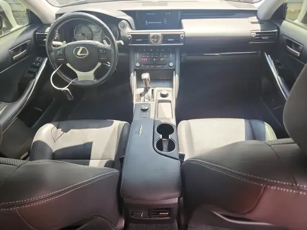 JTHBA1D26H5042354 2017 LEXUS IS - Image 8