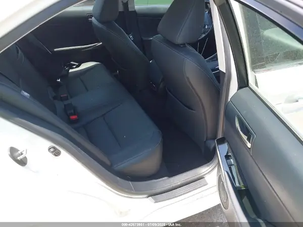 JTHBA1D26H5043097 2017 LEXUS IS - Image 8