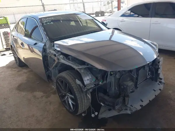 JTHBA1D26H5044640 2017 LEXUS IS - Image 1