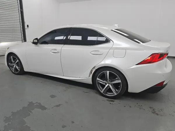 JTHBA1D26H5044718 2017 LEXUS IS - Image 2