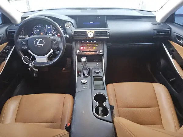 JTHBA1D26H5044718 2017 LEXUS IS - Image 8