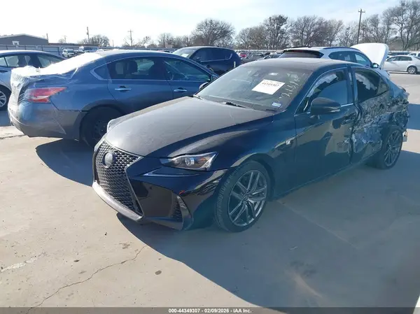 JTHBA1D26J5064750 2018 LEXUS IS - Image 2