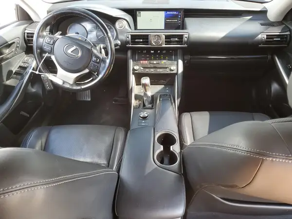 JTHBA1D26J5066630 2018 LEXUS IS - Image 8