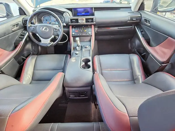 JTHBA1D26J5067647 2018 LEXUS IS - Image 8