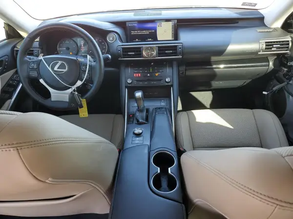 JTHBA1D26J5073027 2018 LEXUS IS - Image 8