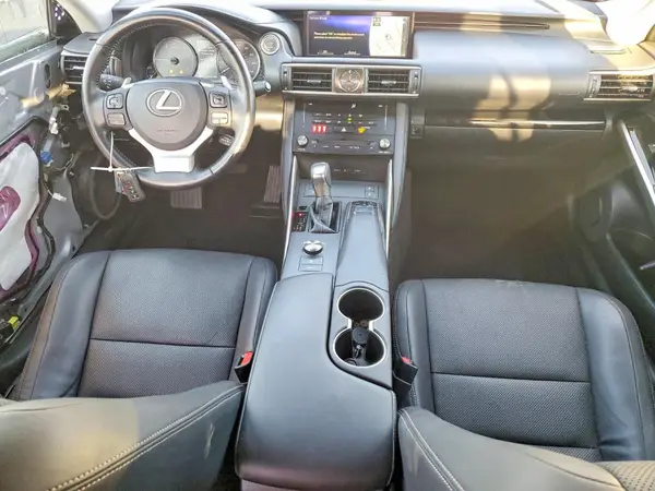 JTHBA1D26J5073822 2018 LEXUS IS - Image 8