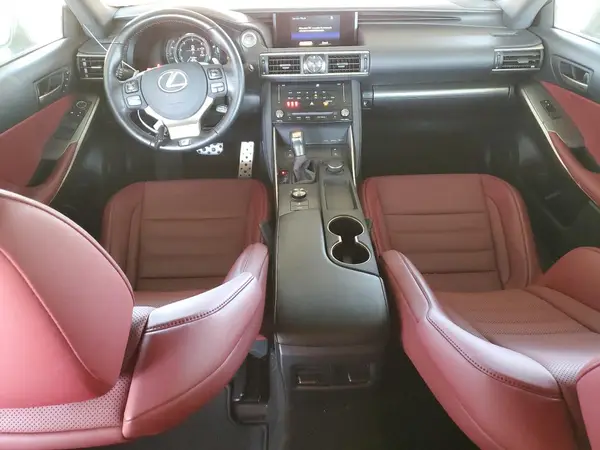 JTHBA1D26J5075828 2018 LEXUS IS - Image 8