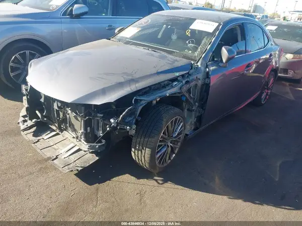 JTHBA1D26K5090136 2019 LEXUS IS - Image 2