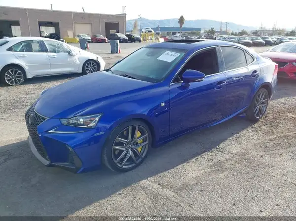 JTHBA1D26K5095885 2019 LEXUS IS - Image 2