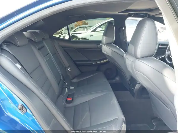 JTHBA1D26K5095885 2019 LEXUS IS - Image 8