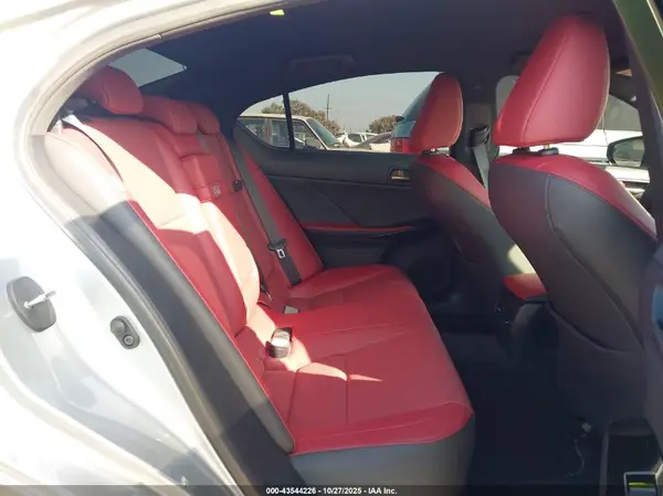 JTHBA1D26S5133860 2025 LEXUS IS - Image 8