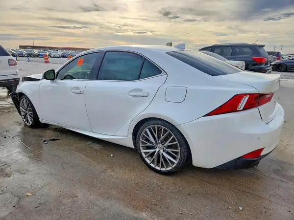 JTHBA1D27G5003996 2016 LEXUS IS - Image 2