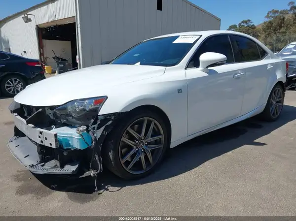 JTHBA1D27G5007871 2016 LEXUS IS - Image 2