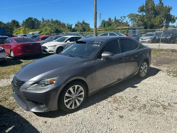 JTHBA1D27G5008096 2016 LEXUS IS - Image 2
