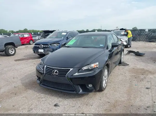 JTHBA1D27G5015470 2016 LEXUS IS - Image 2