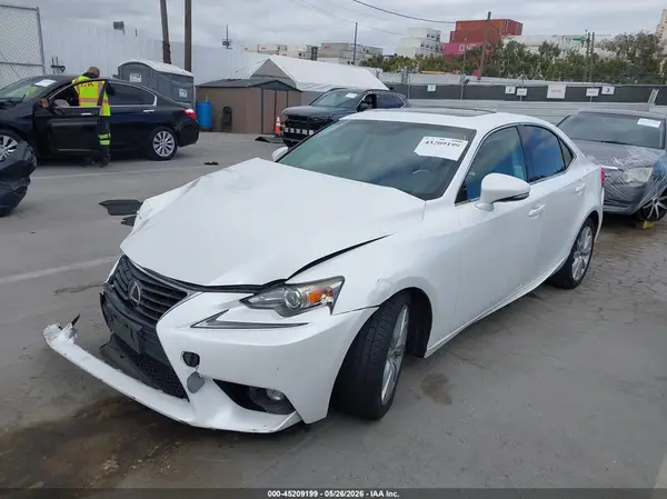 JTHBA1D27G5017316 2016 LEXUS IS - Image 2
