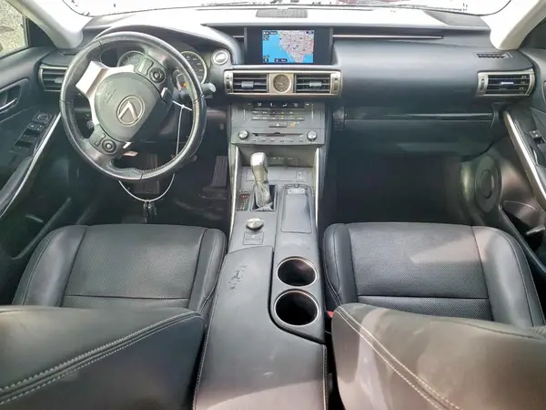 JTHBA1D27G5018501 2016 LEXUS IS - Image 8