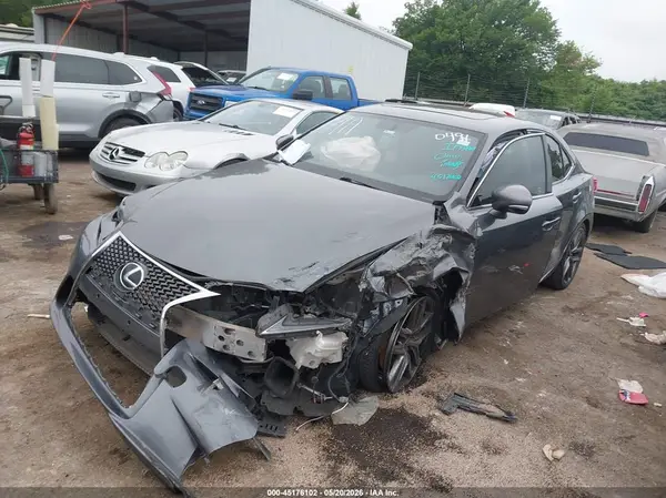 JTHBA1D27G5020491 2016 LEXUS IS - Image 2