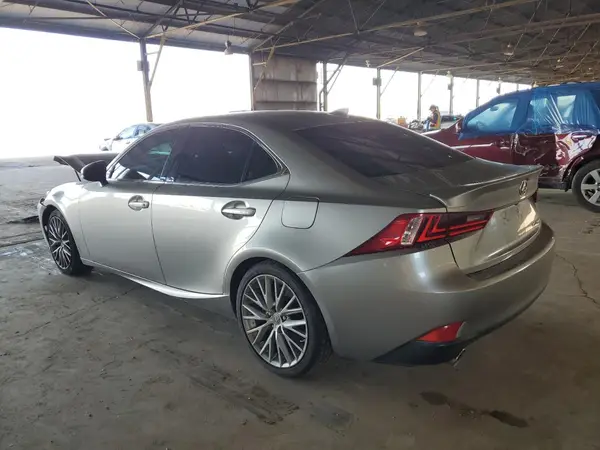 JTHBA1D27G5022211 2016 LEXUS IS - Image 2