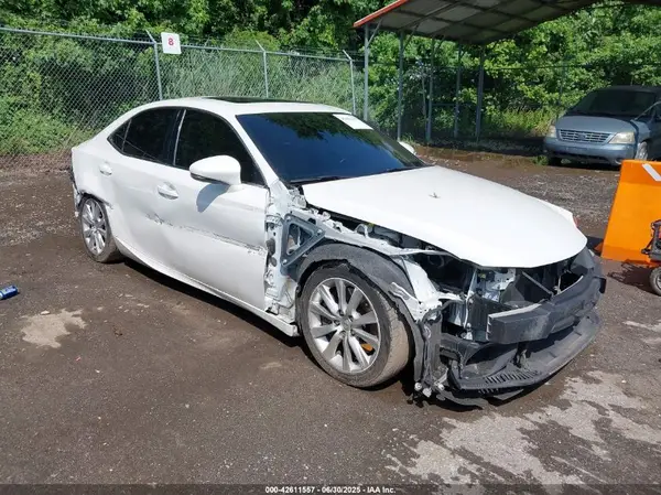 JTHBA1D27G5024704 2016 LEXUS IS - Image 1