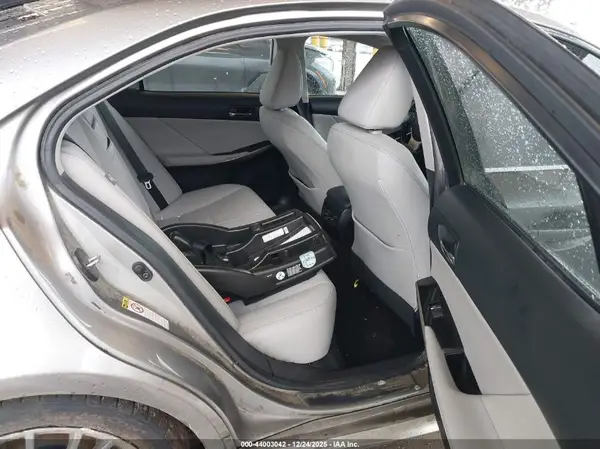 JTHBA1D27G5034892 2016 LEXUS IS - Image 8