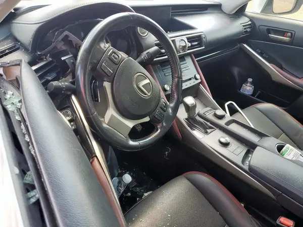 JTHBA1D27H5042427 2017 LEXUS IS - Image 8