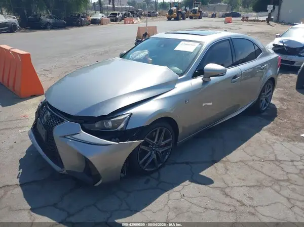 JTHBA1D27H5043593 2017 LEXUS IS - Image 2