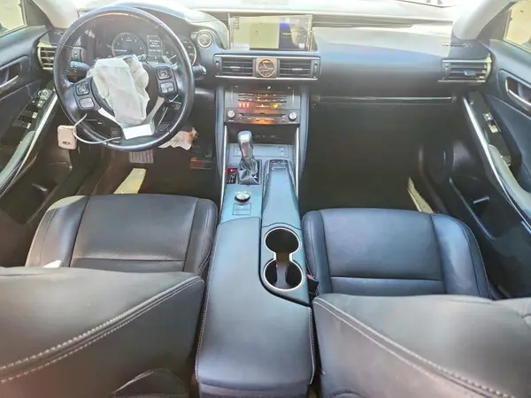 JTHBA1D27H5047353 2017 LEXUS IS - Image 8