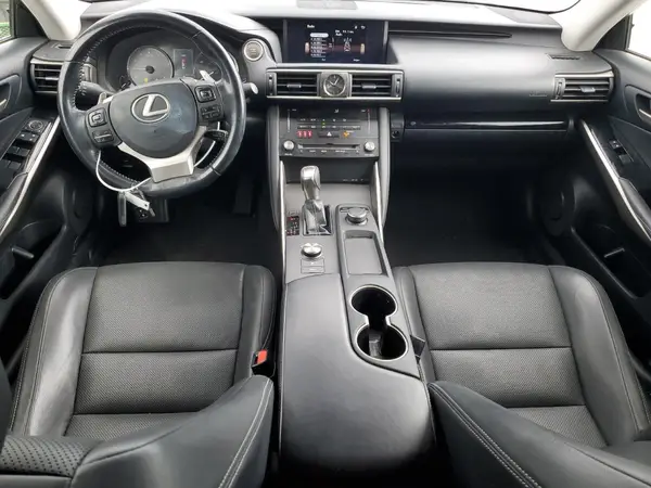 JTHBA1D27H5054352 2017 LEXUS IS - Image 8
