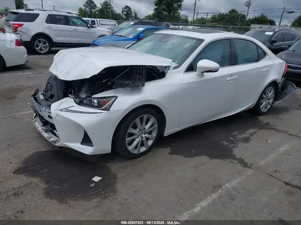JTHBA1D27H5055310 2017 LEXUS IS - Image 2