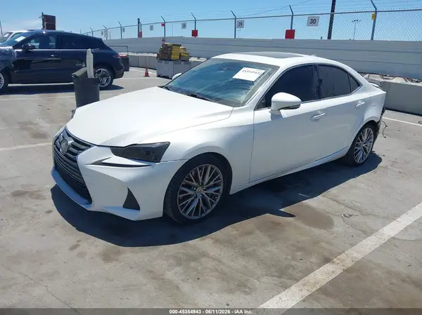 JTHBA1D27H5058983 2017 LEXUS IS - Image 2
