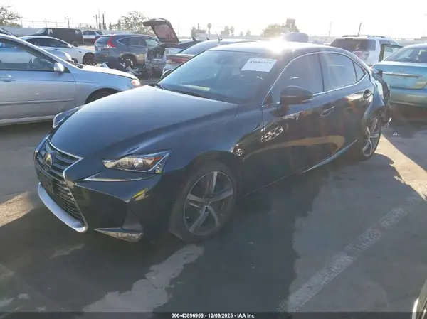 JTHBA1D27J5065941 2018 LEXUS IS - Image 2