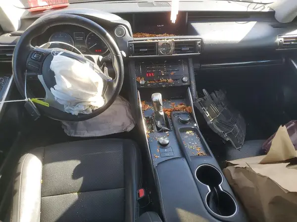 JTHBA1D27J5067107 2018 LEXUS IS - Image 8