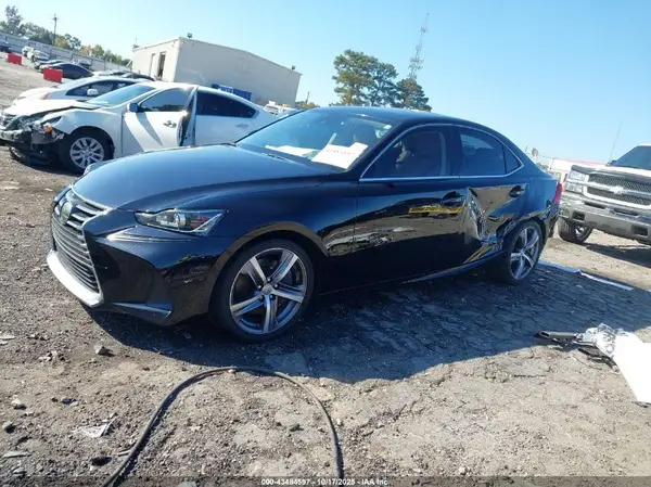 JTHBA1D27J5067589 2018 LEXUS IS - Image 2