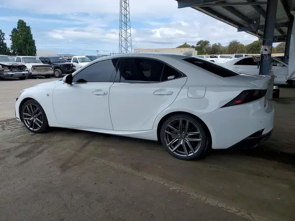 JTHBA1D27J5068810 2018 LEXUS IS - Image 2