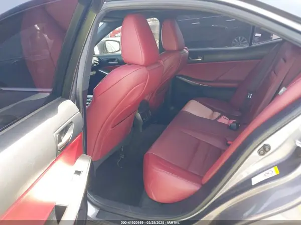JTHBA1D27J5070508 2018 LEXUS IS - Image 8