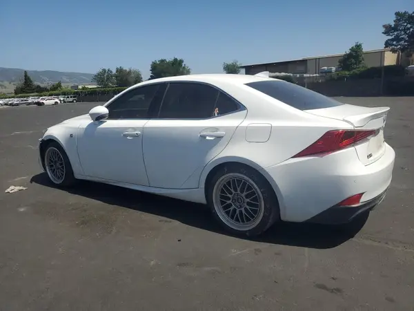 JTHBA1D27J5072923 2018 LEXUS IS - Image 2