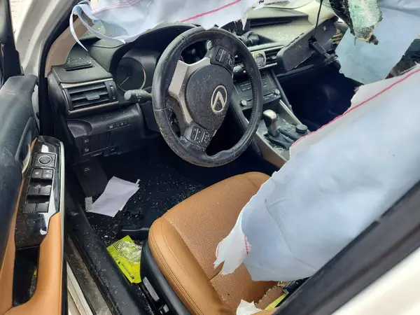 JTHBA1D27J5075210 2018 LEXUS IS - Image 8