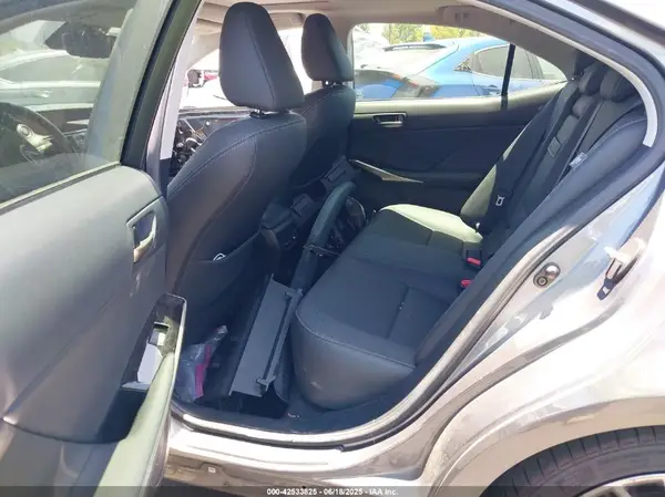 JTHBA1D27K5086418 2019 LEXUS IS - Image 8
