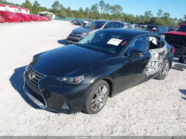 JTHBA1D27K5086726 2019 LEXUS IS - Image 2