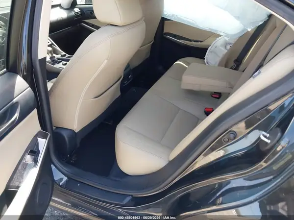 JTHBA1D27K5090713 2019 LEXUS IS - Image 8
