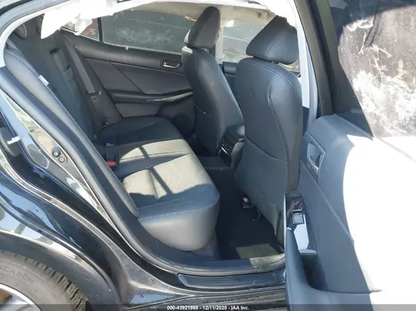 JTHBA1D27K5100799 2019 LEXUS IS - Image 8
